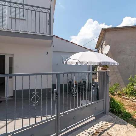 Novi Apartment